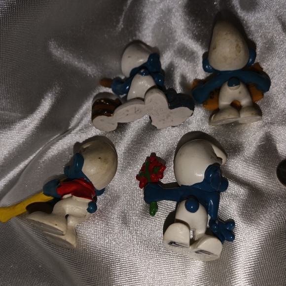 Collectible Smurfs 4 for $23 or $7 each - Picture 4 of 12